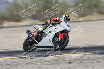 media/Oct-30-2025-Racers Edge (Thu) [[dabbdaf680]]/3-B Group/Session 5 (Turn 6)/